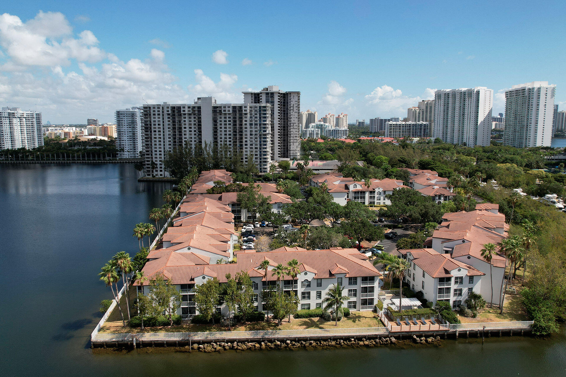 Town Aventura - Residential Lease