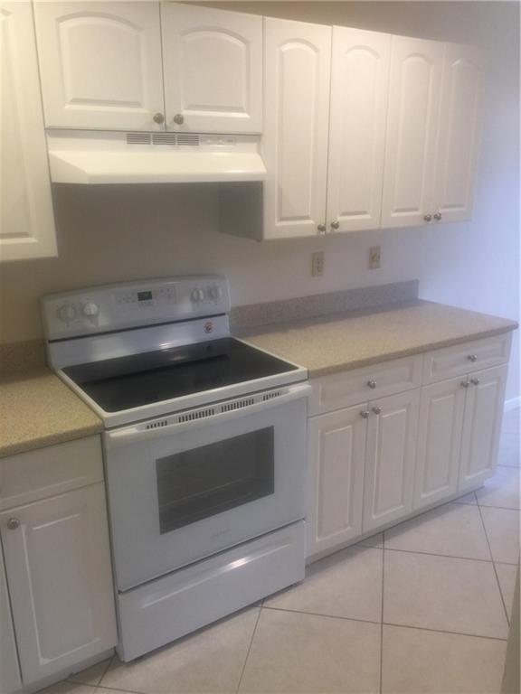 Southern Courtyard TH - Residential