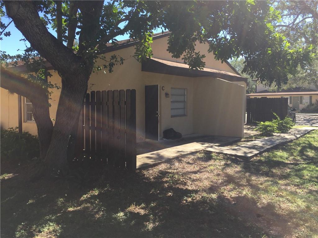 Southern Courtyard TH - Residential