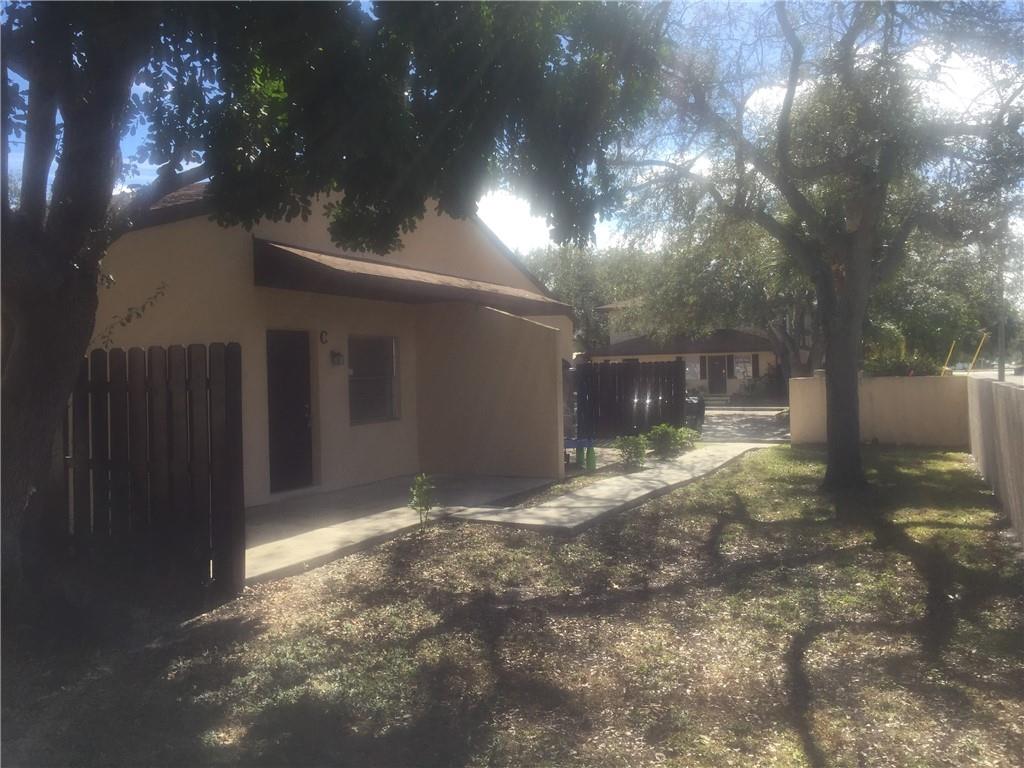 Southern Courtyard TH - Residential