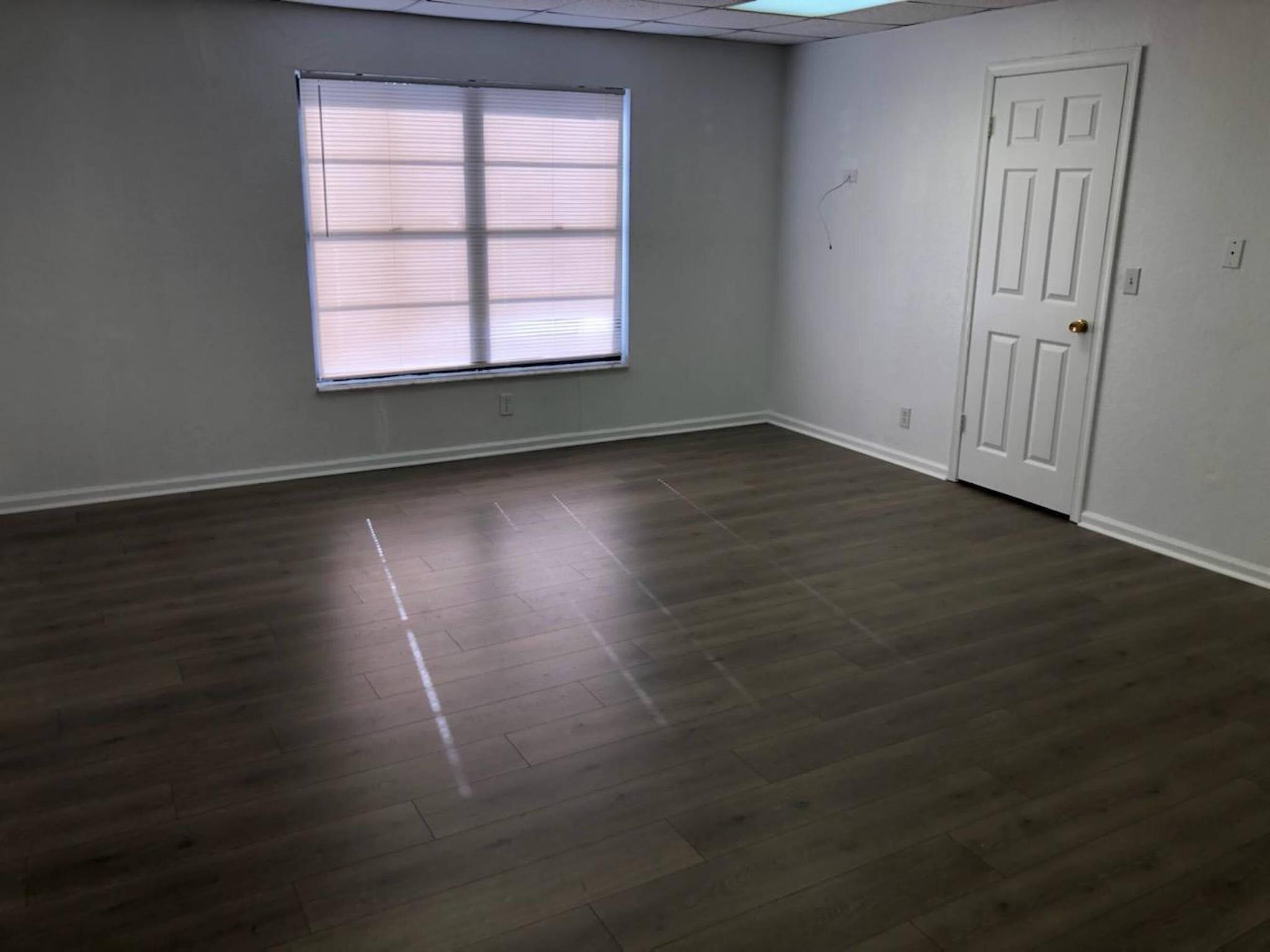 300 10th Street