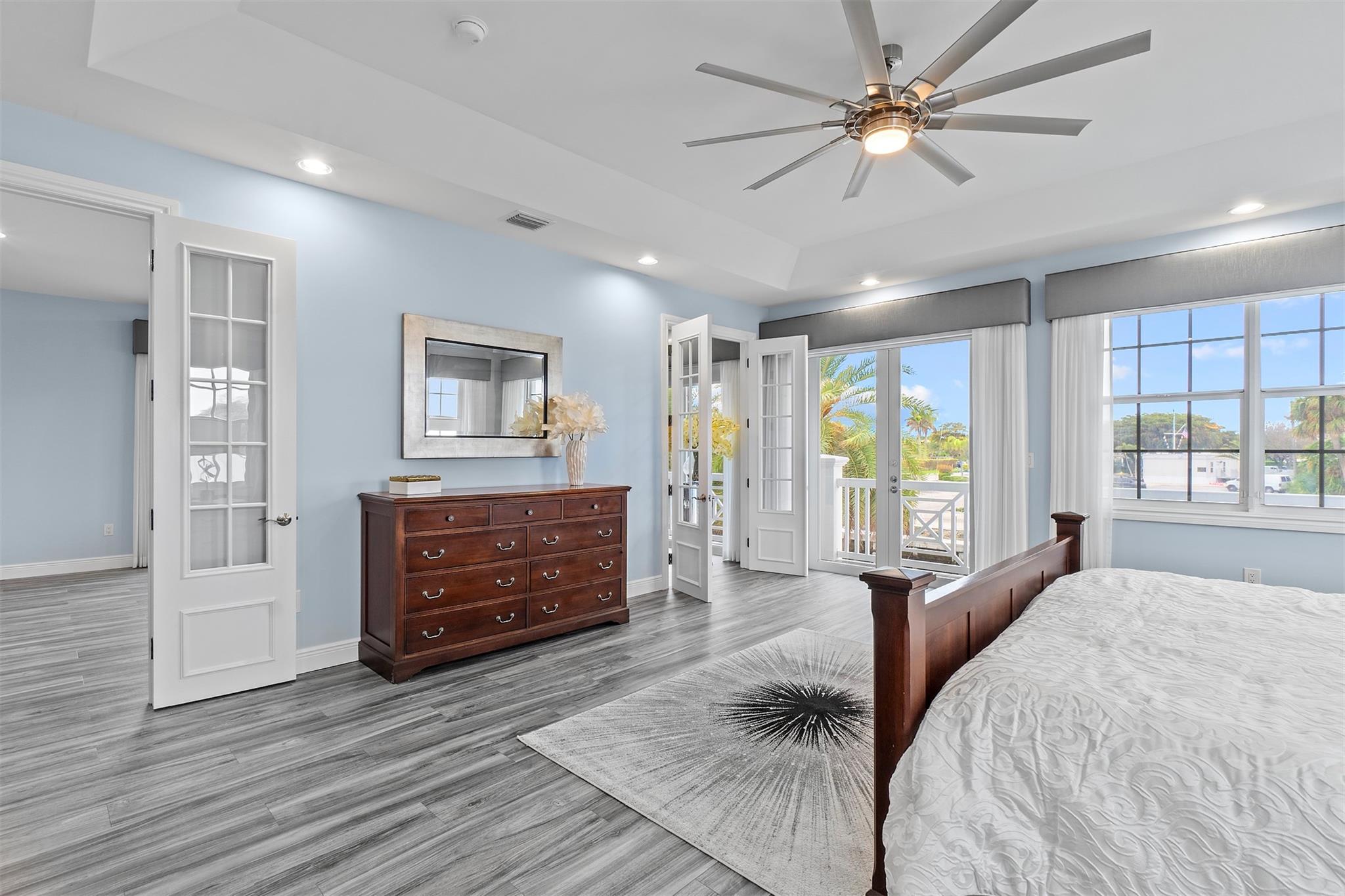 VENETIAN ISLES 3RD SEC - Residential