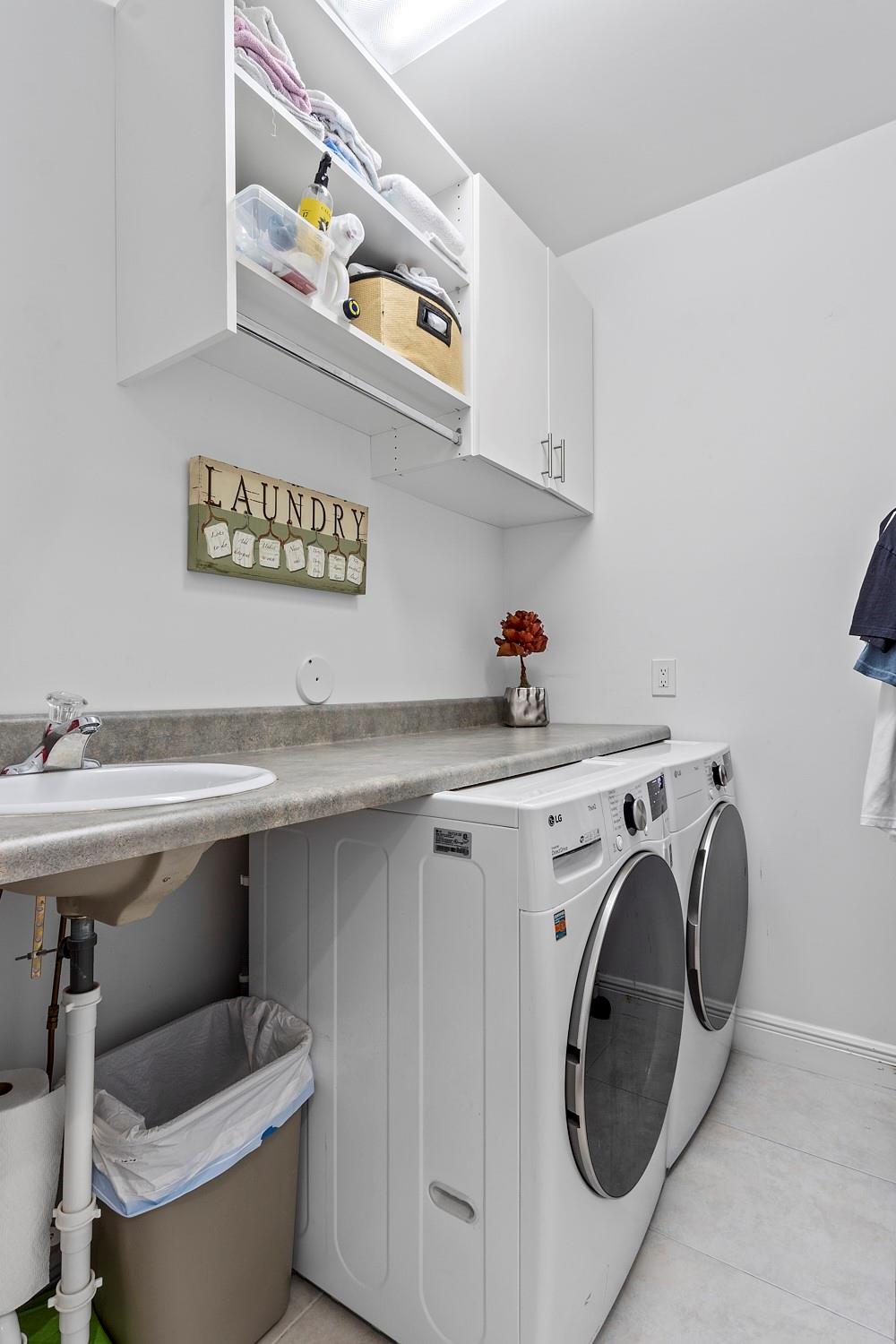 VENETIAN ISLES 3RD SEC - Residential