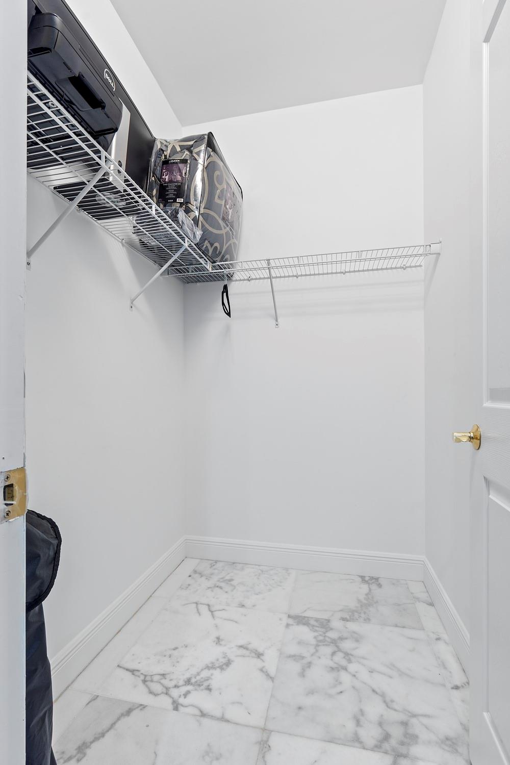 VENETIAN ISLES 3RD SEC - Residential