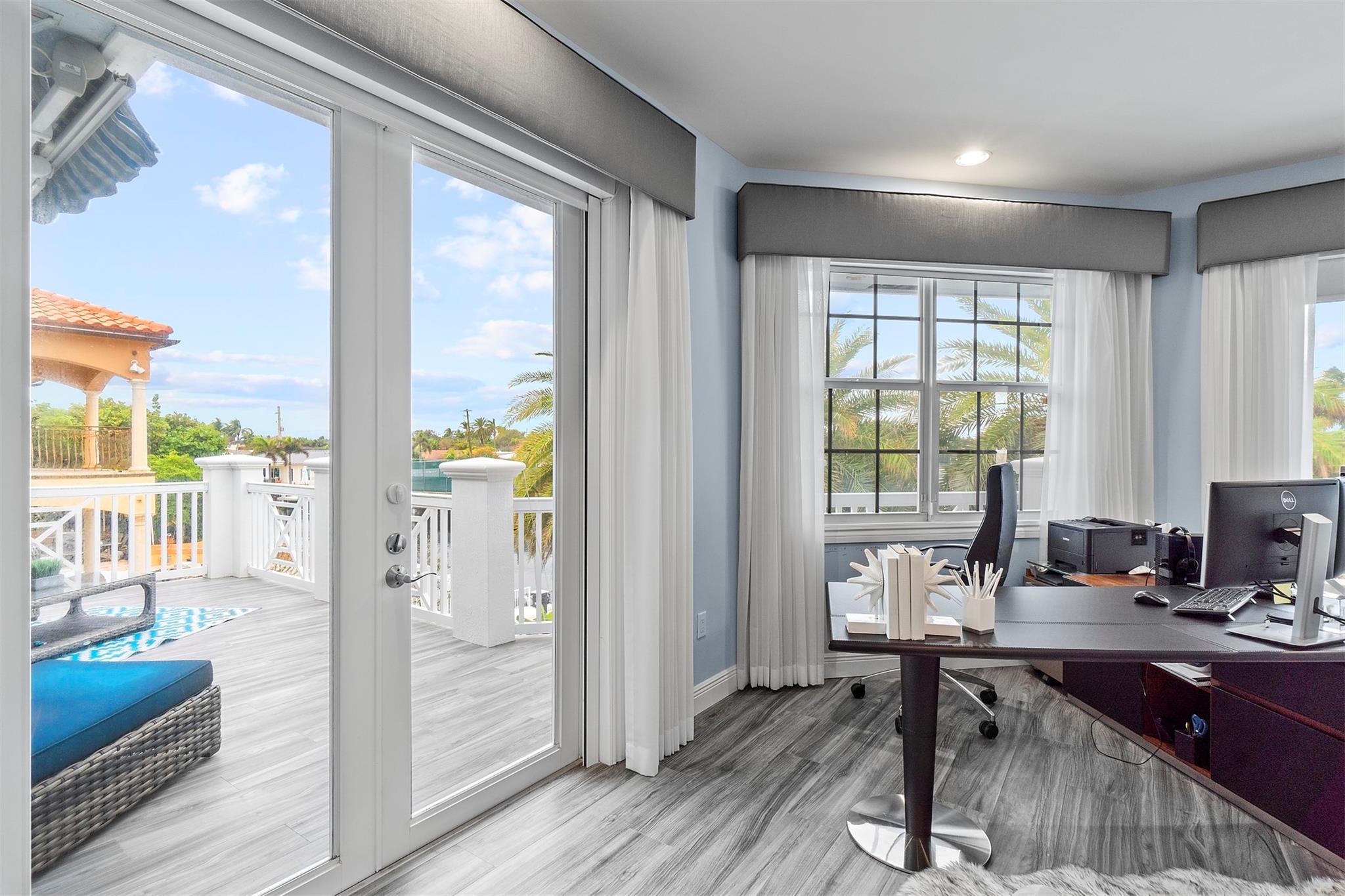 VENETIAN ISLES 3RD SEC - Residential