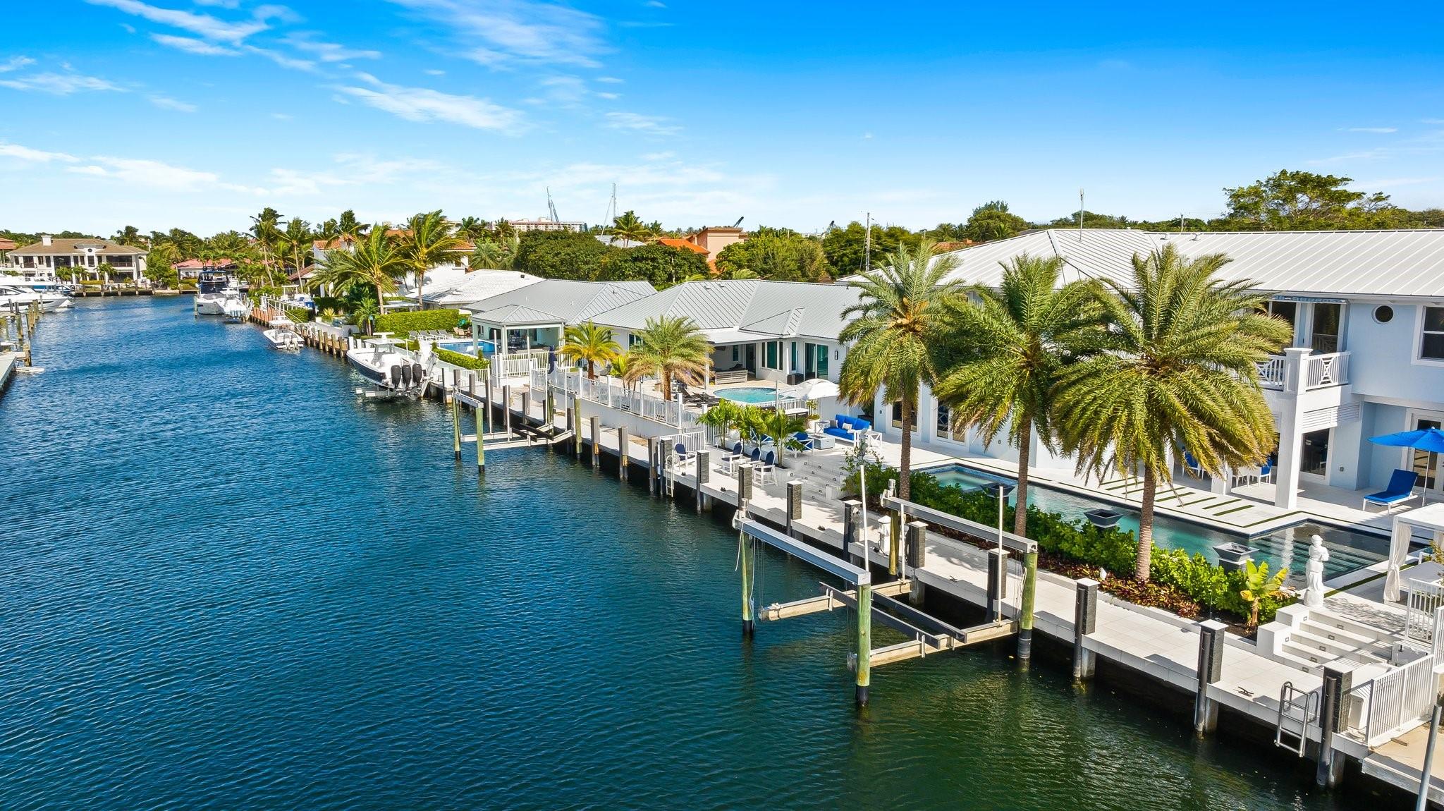 VENETIAN ISLES 3RD SEC - Residential