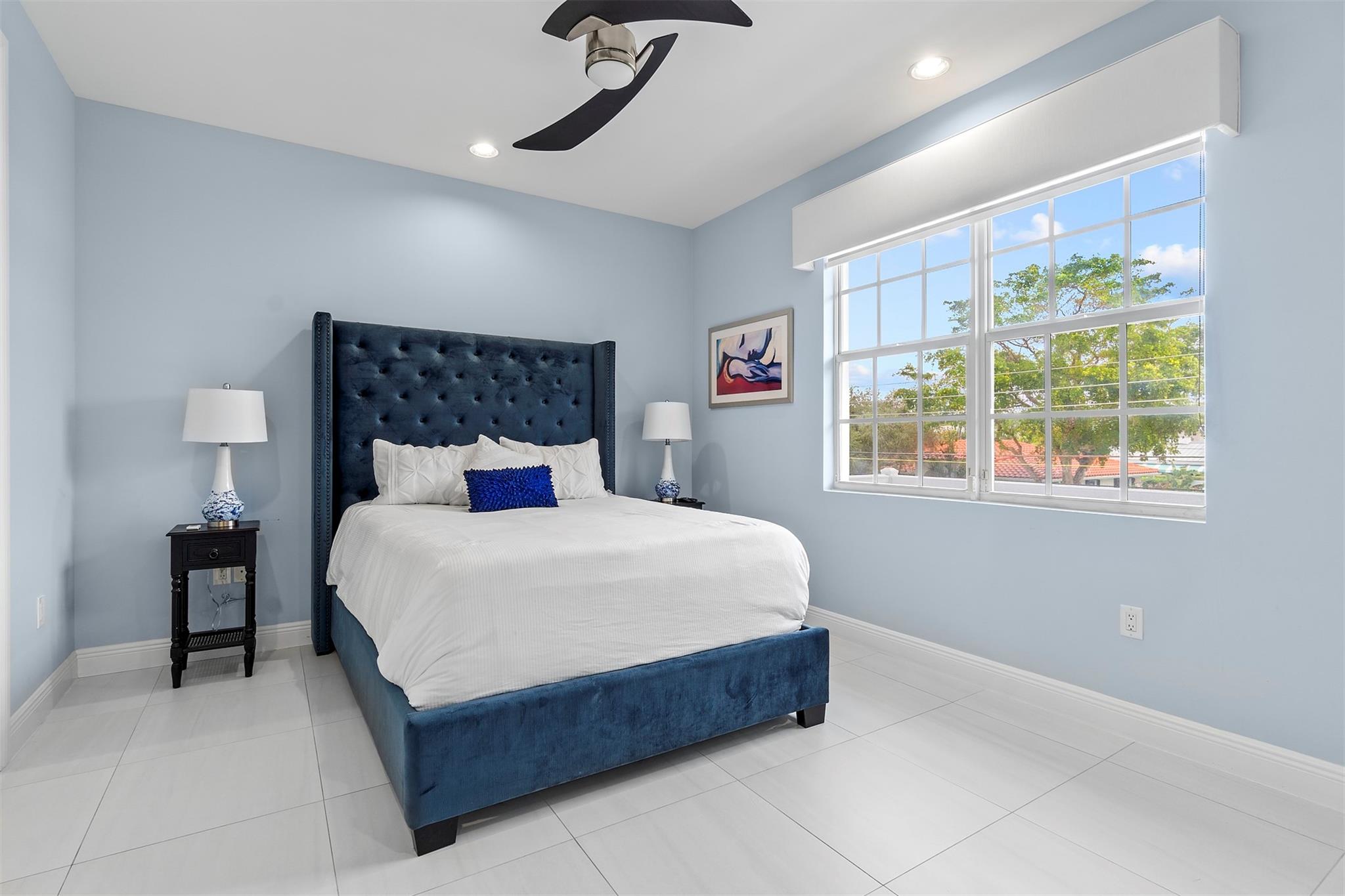 VENETIAN ISLES 3RD SEC - Residential