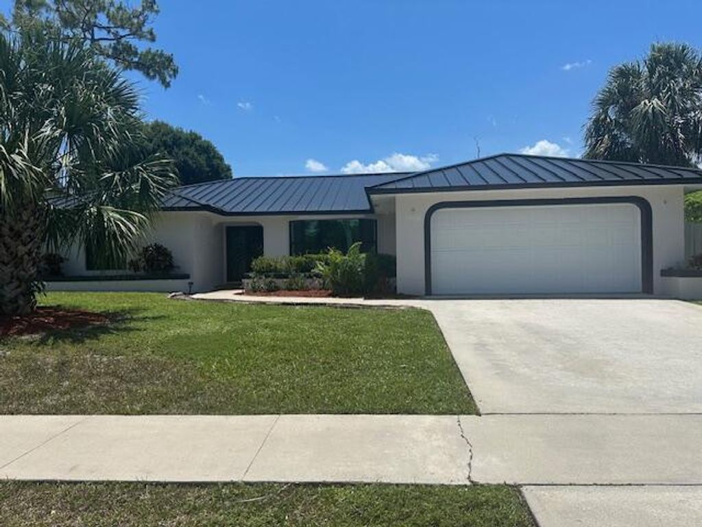 Photo of 14040 Paddock Drive, Wellington, FL 33414 (MLS # R11109607)