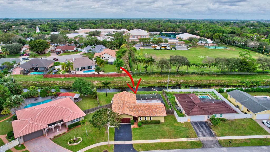 Photo of 115 St Cloud Lane, Boca Raton, FL 33431 (MLS # R10953025)