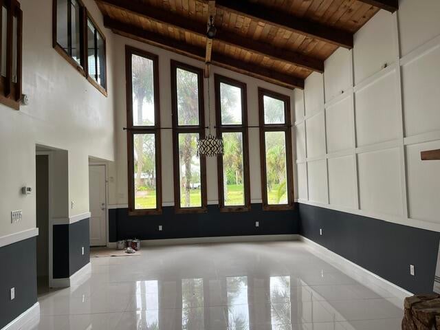 2306 Canoe Creek Lane