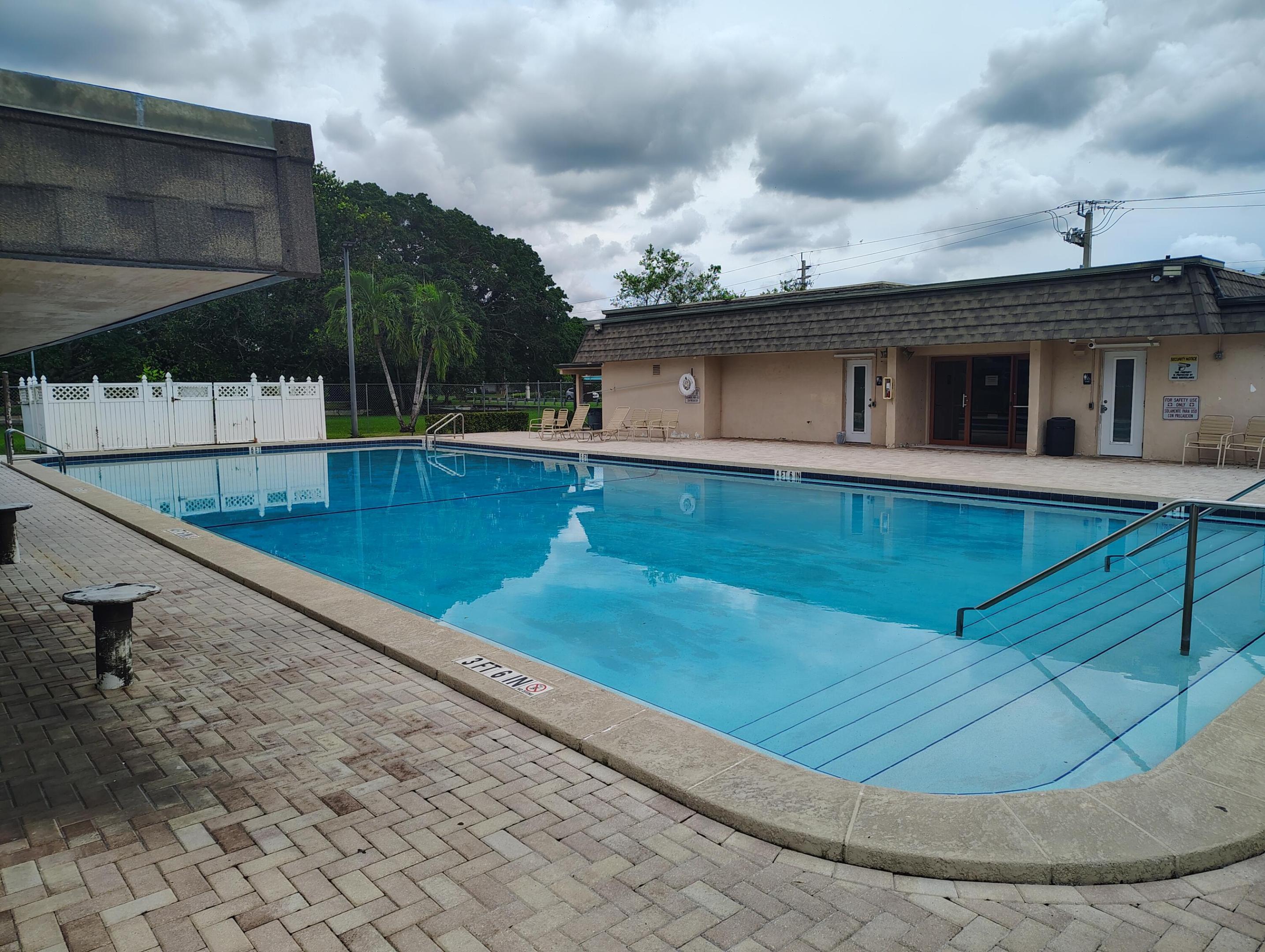 MAINLANDS OF TAMARAC LAKES - Residential