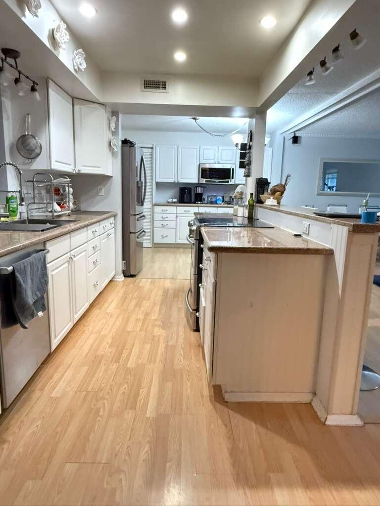 MAINLANDS OF TAMARAC LAKES - Residential