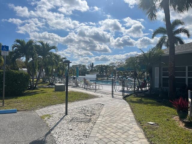 HIGH POINT OF DELRAY BEACH CONDO SEC III - Residential