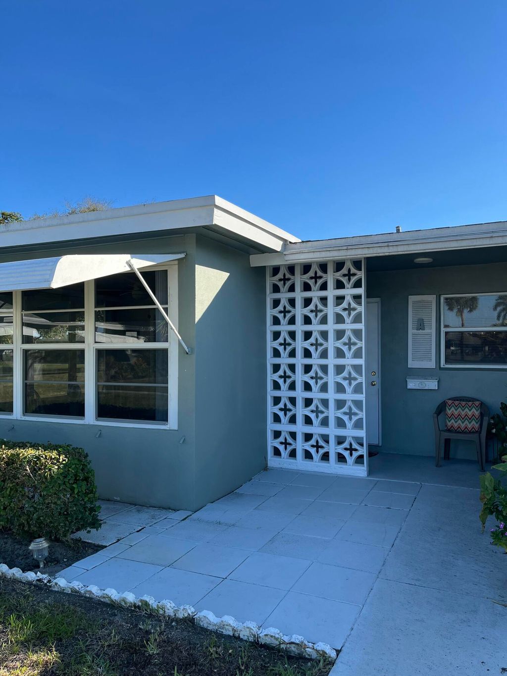 Photo of 910 S South Drive #A, Delray Beach, FL 33445 (MLS # R11162119)