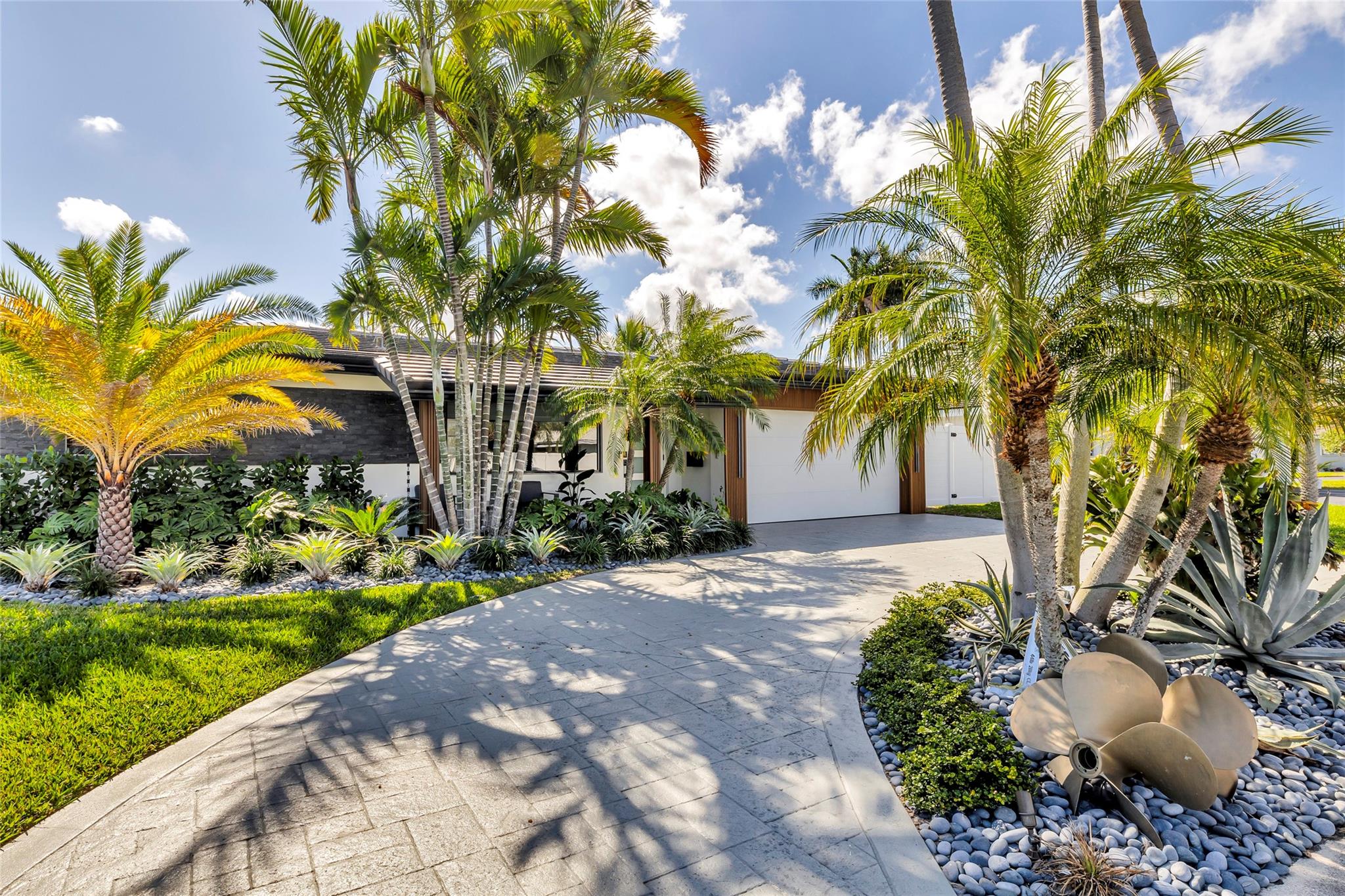 Garden Isles Sec 3 49-30 - Residential Lease