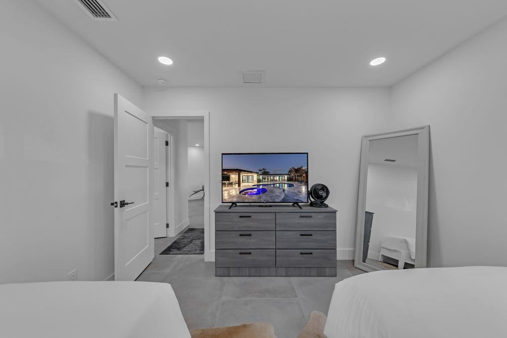 Garden Isles Sec 3 49-30 - Residential Lease