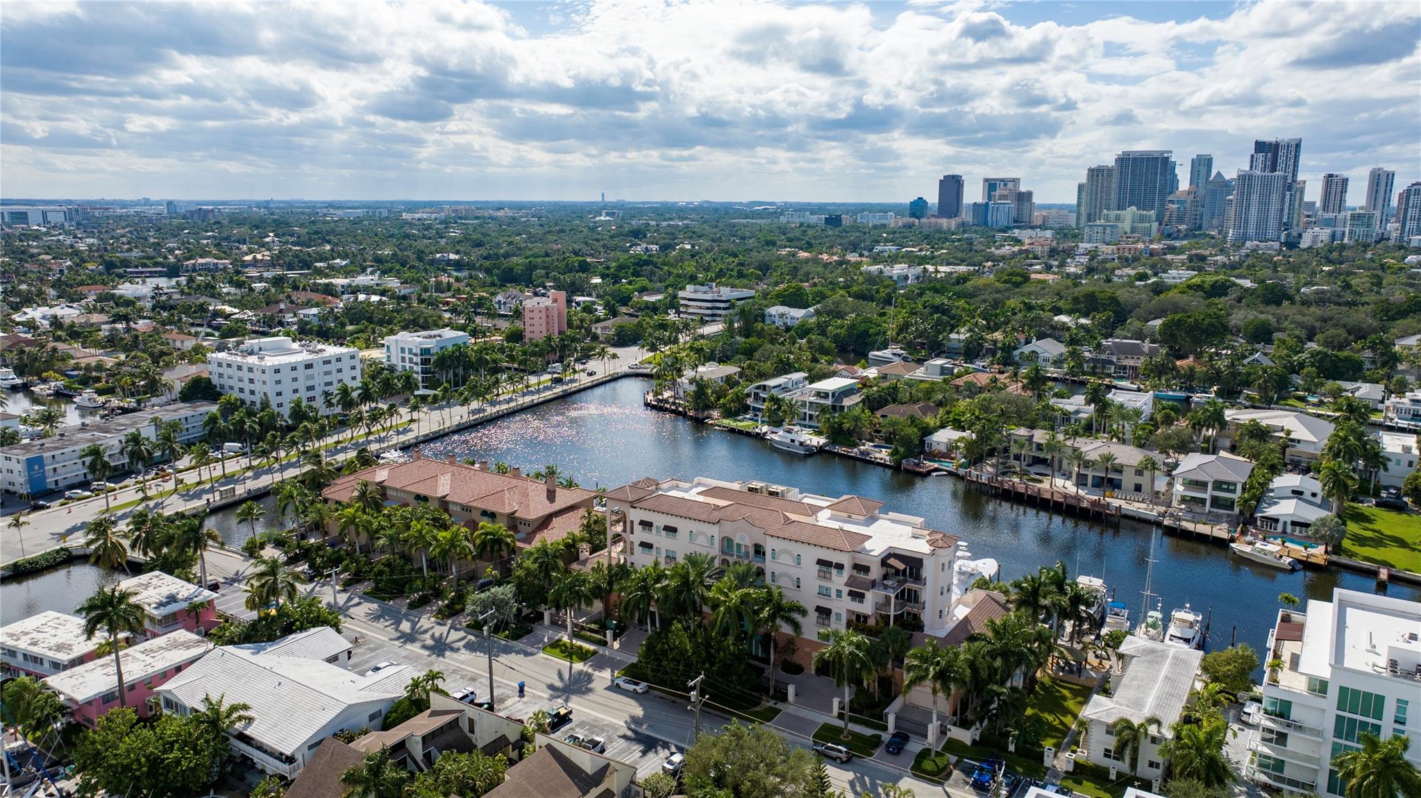 Refelctions of Las Olas - Residential