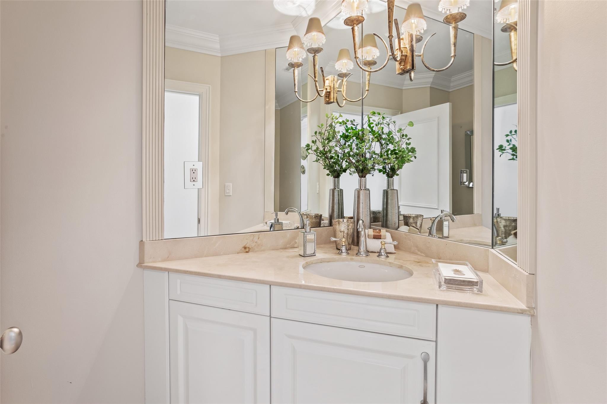 Refelctions of Las Olas - Residential
