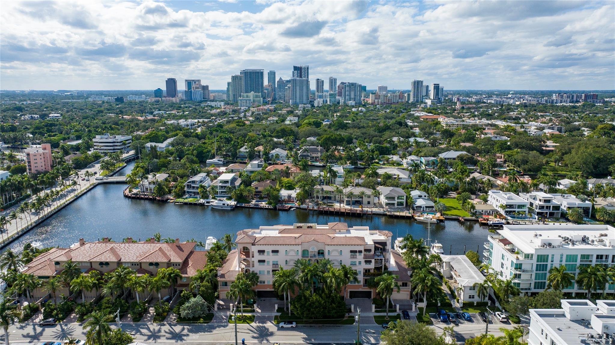 Refelctions of Las Olas - Residential