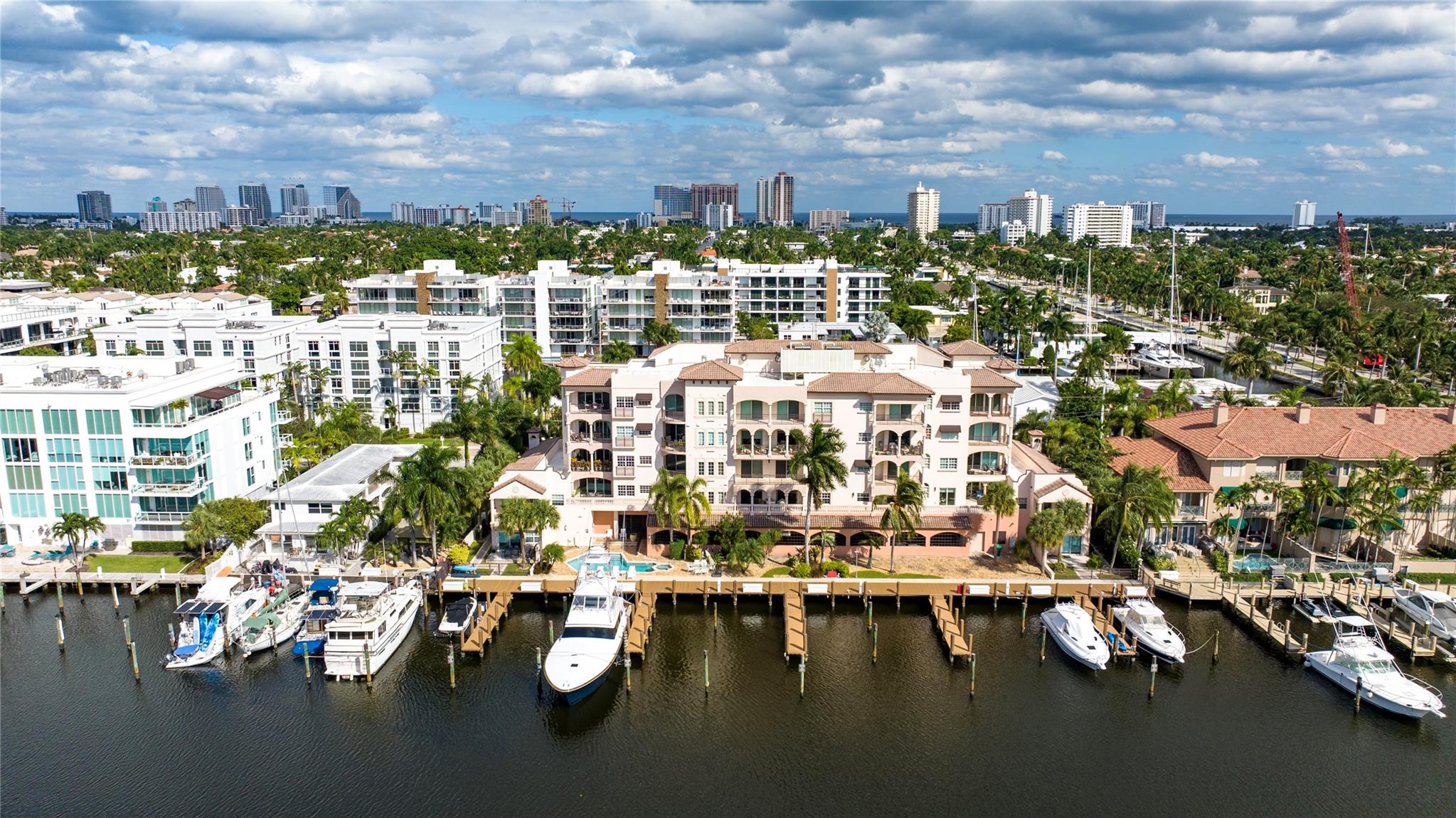 Refelctions of Las Olas - Residential