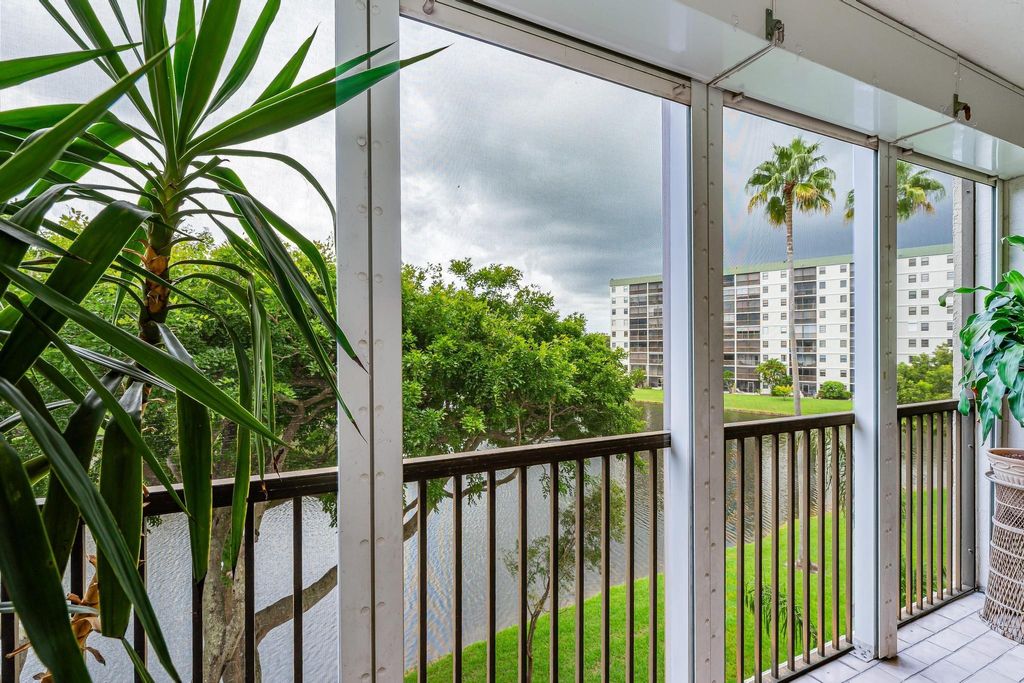 Photo of 2221 Cypress Island #408, Pompano Beach, FL 33069 (MLS # F10529418)