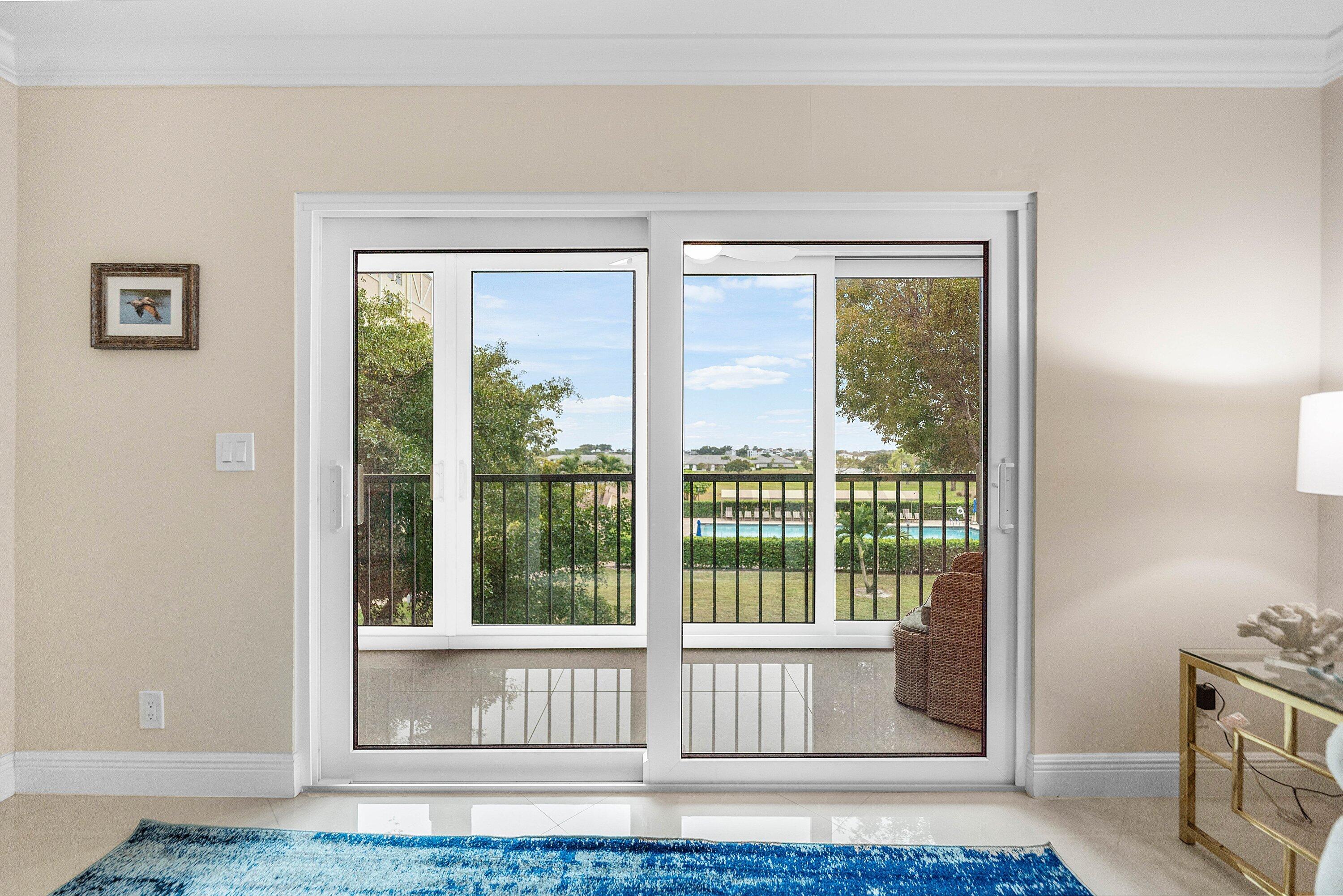 HUNTINGTON LAKES SEC THREE CONDOS - Residential Lease