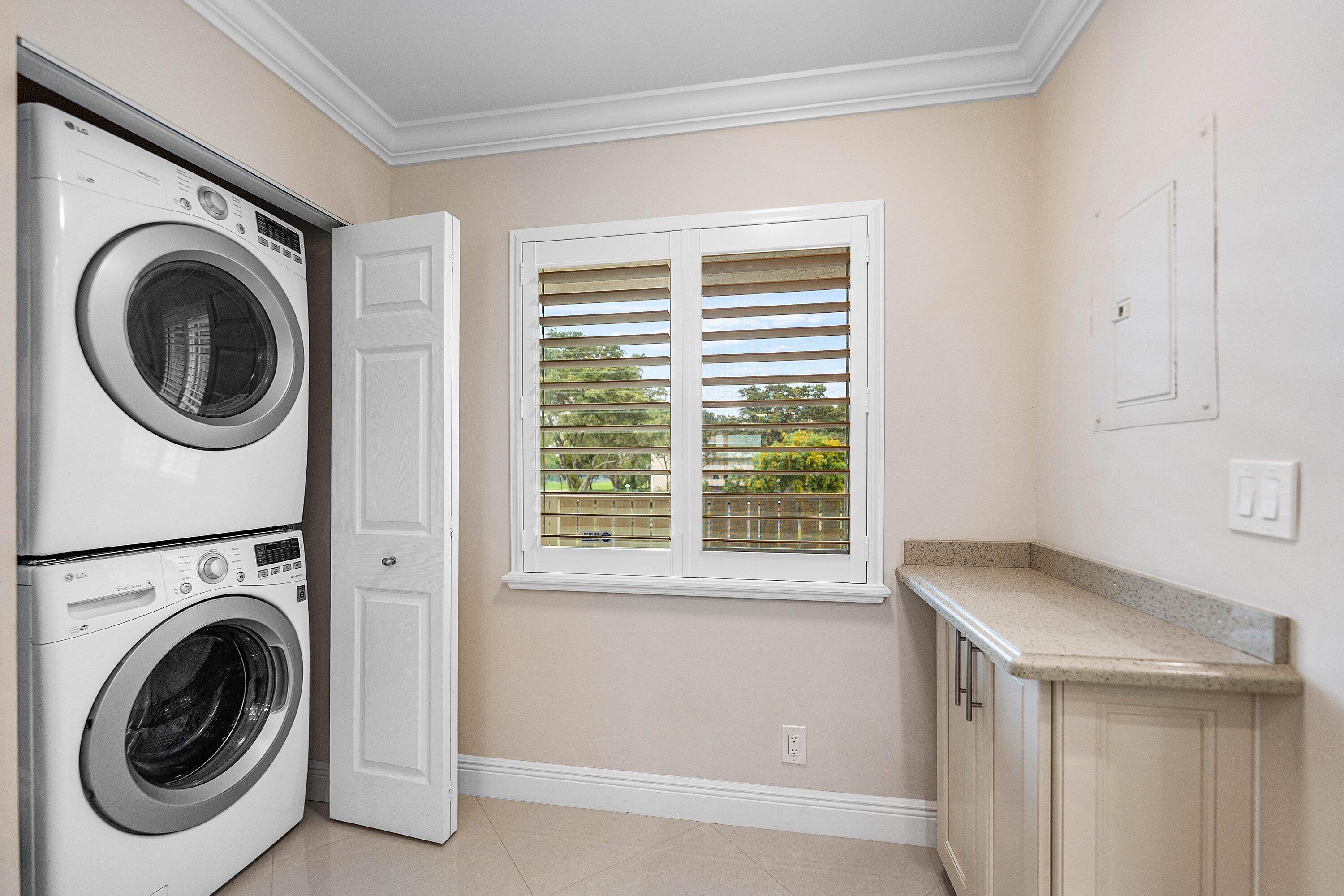 7286 Huntington Lane 301