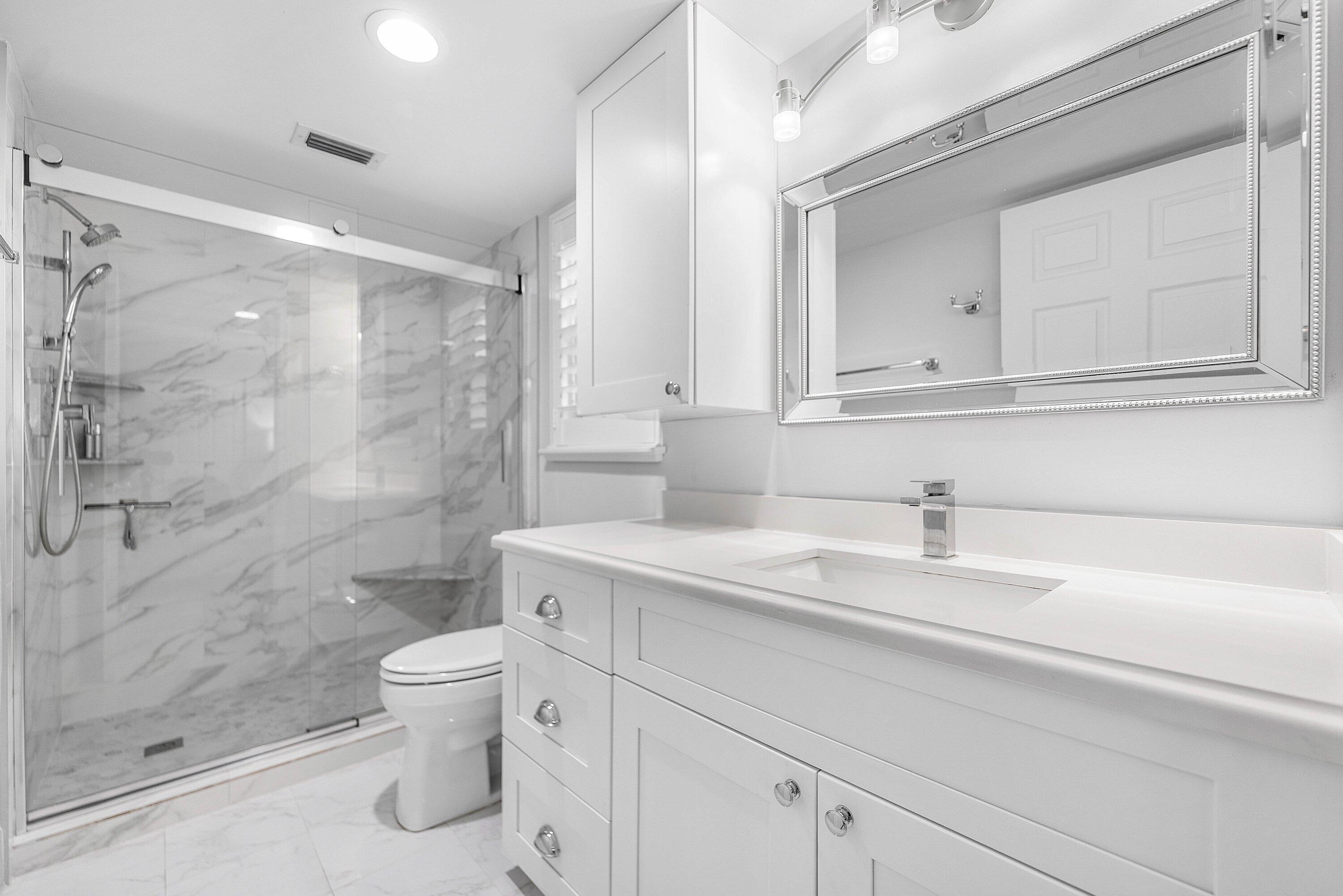 HUNTINGTON LAKES SEC THREE CONDOS - Residential Lease