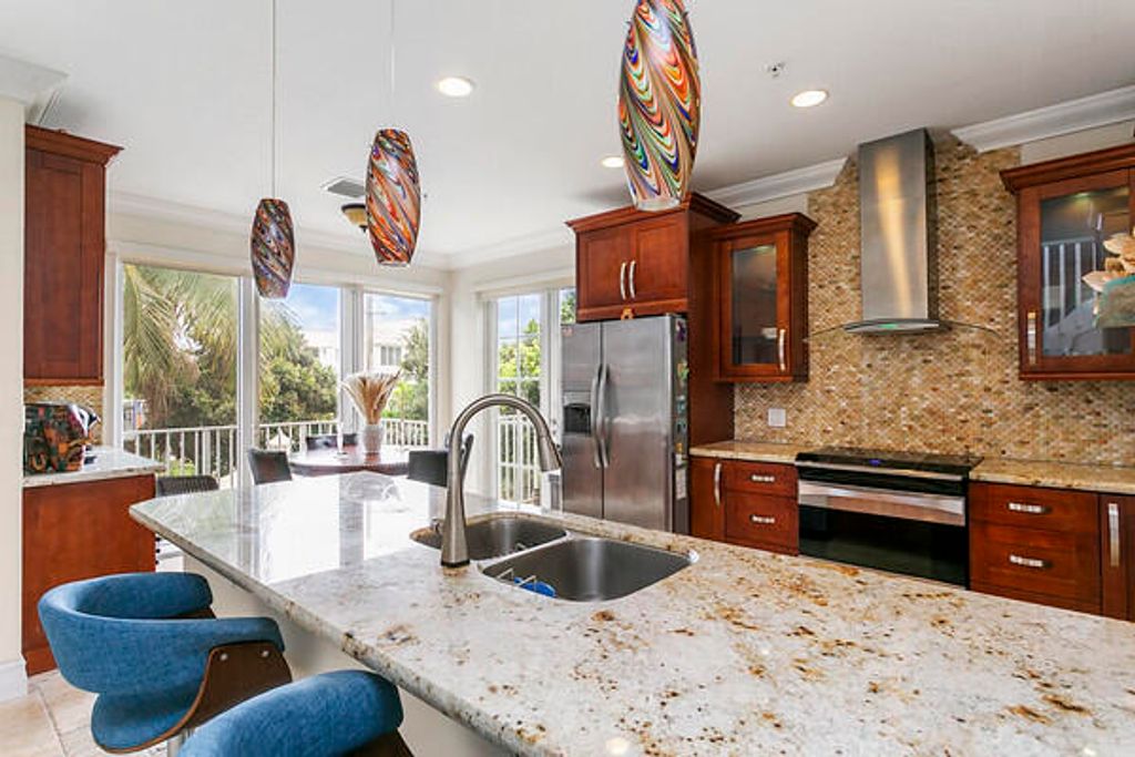 Photo of 2725 NE 8th Avenue #118, Wilton Manors, FL 33334 (MLS # B26045958)