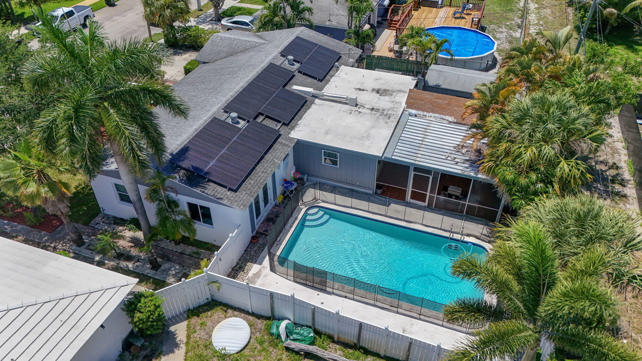 LAKE CLARKE SOUTH - Residential