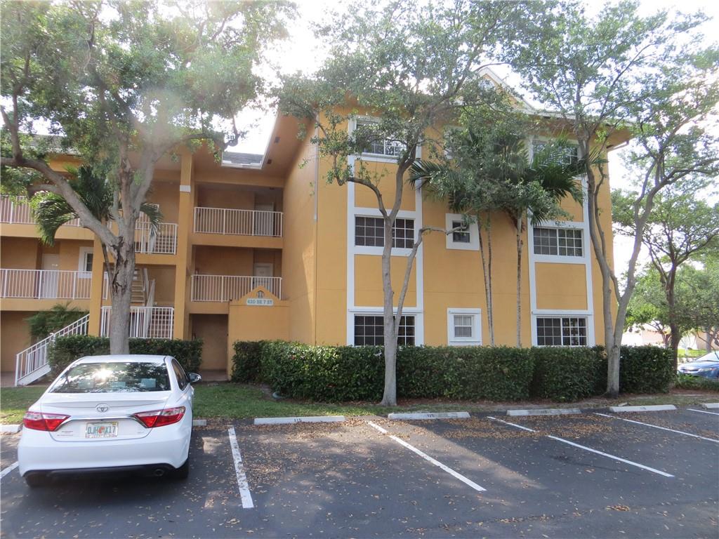 CHATEAU DE VILLE CONDO - Residential