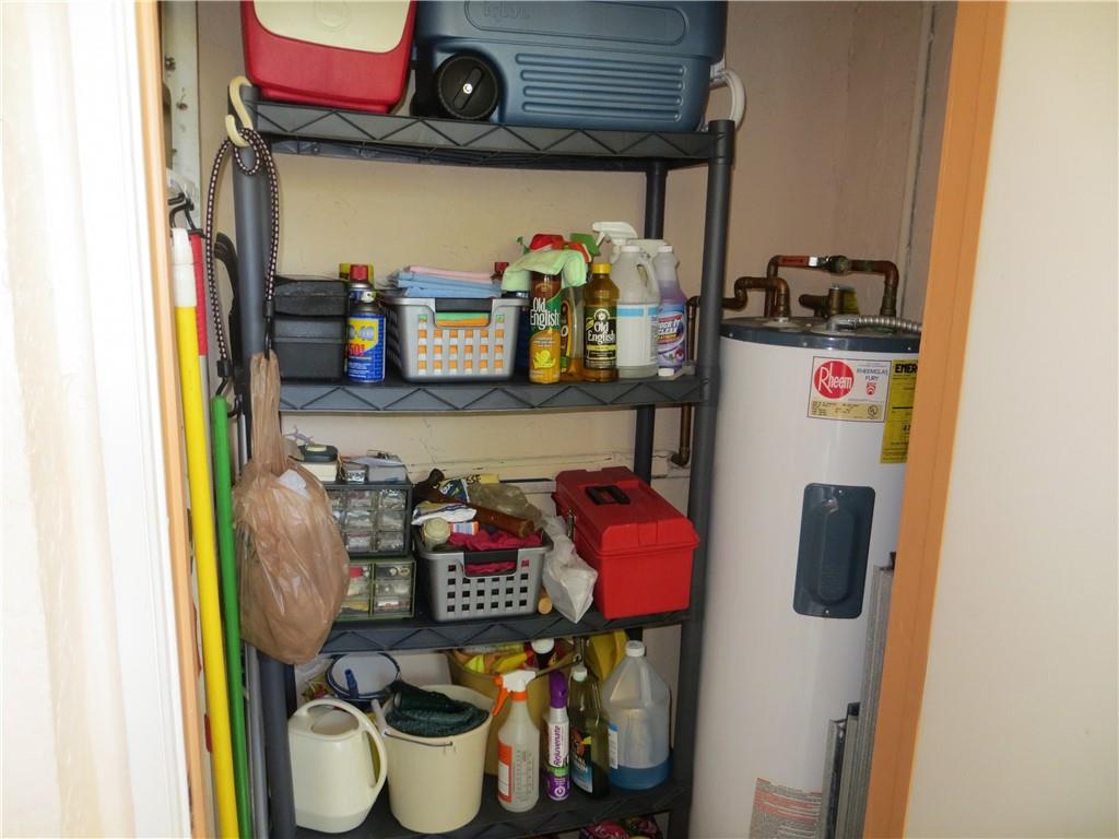 CHATEAU DE VILLE CONDO - Residential