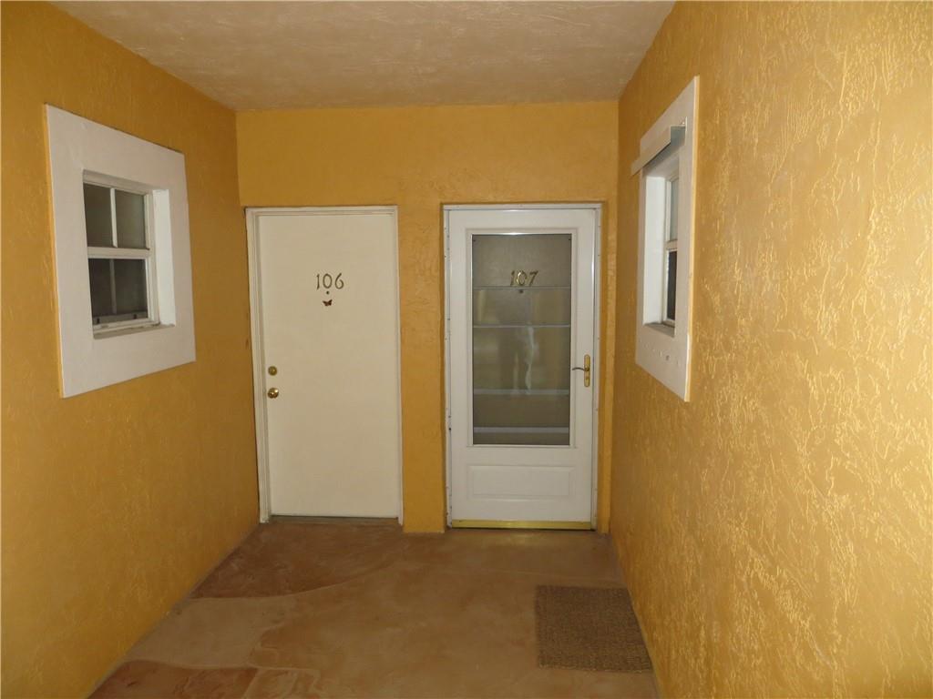 CHATEAU DE VILLE CONDO - Residential