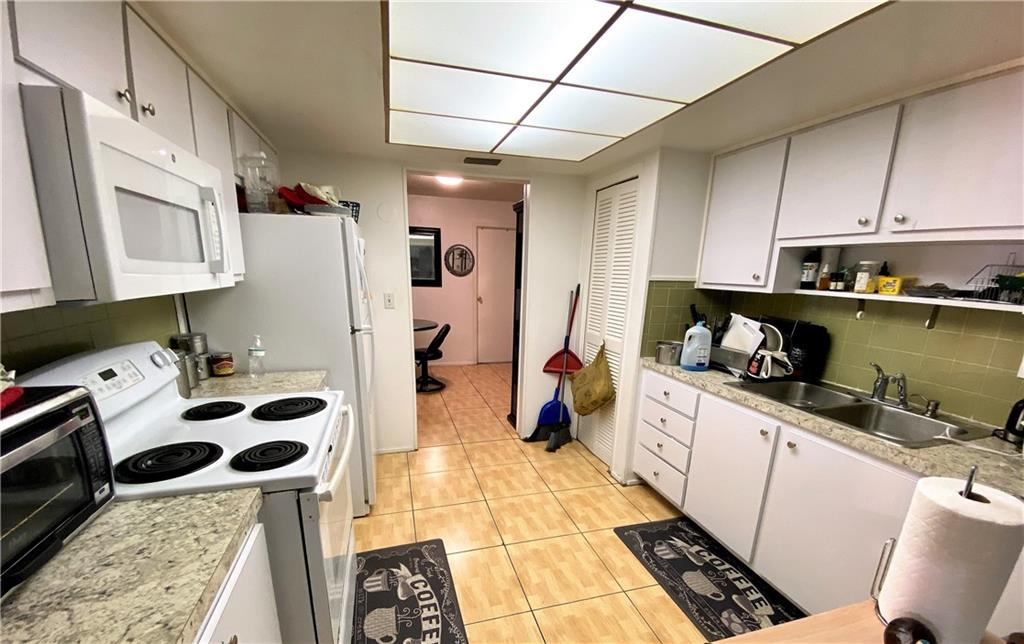 Gold Key Villas West 72-4 - Residential