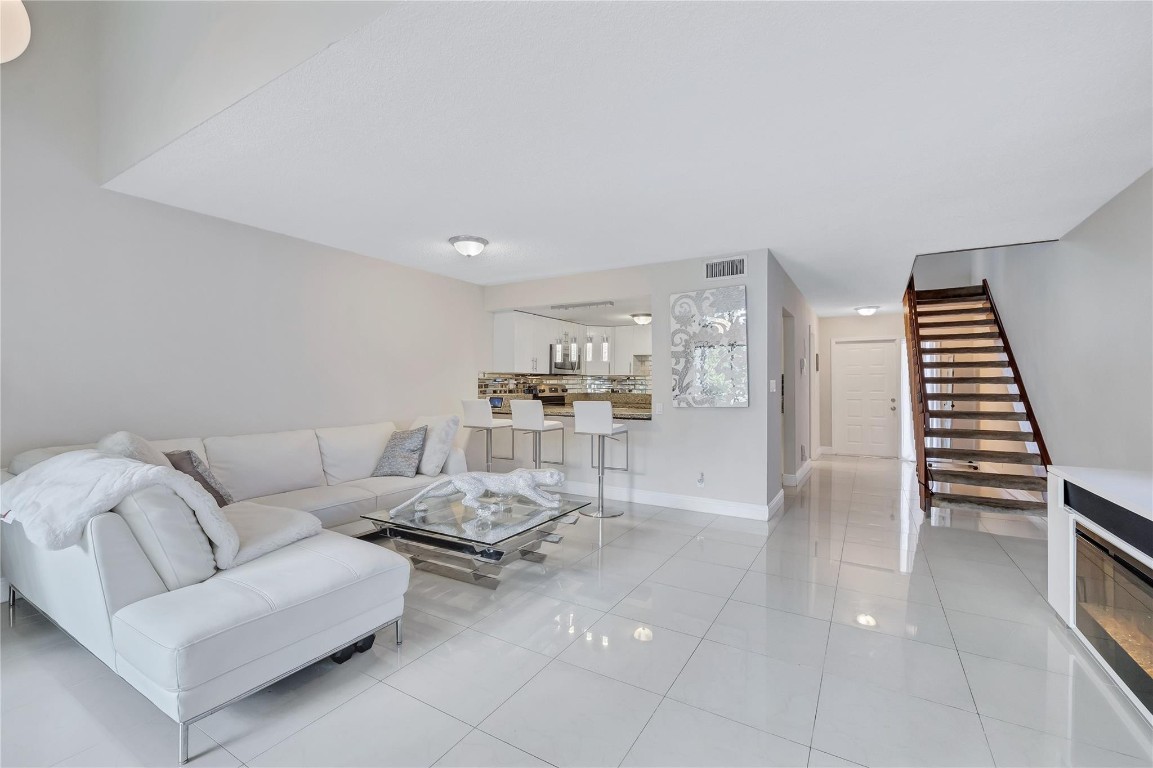 COQUINA LAKES - Residential