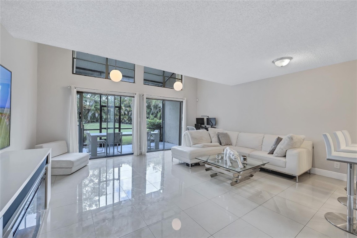 COQUINA LAKES - Residential