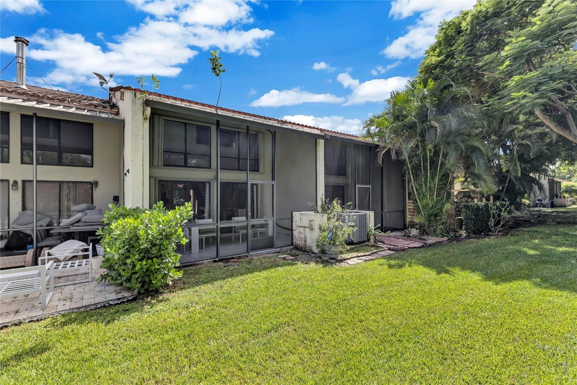 COQUINA LAKES - Residential