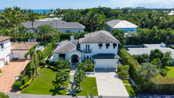 1228 CRESTWOOD DR, DELRAY BEACH, FL 33483 - Image fbcd28d40fa9c6530895d182c521f8e2/958047636