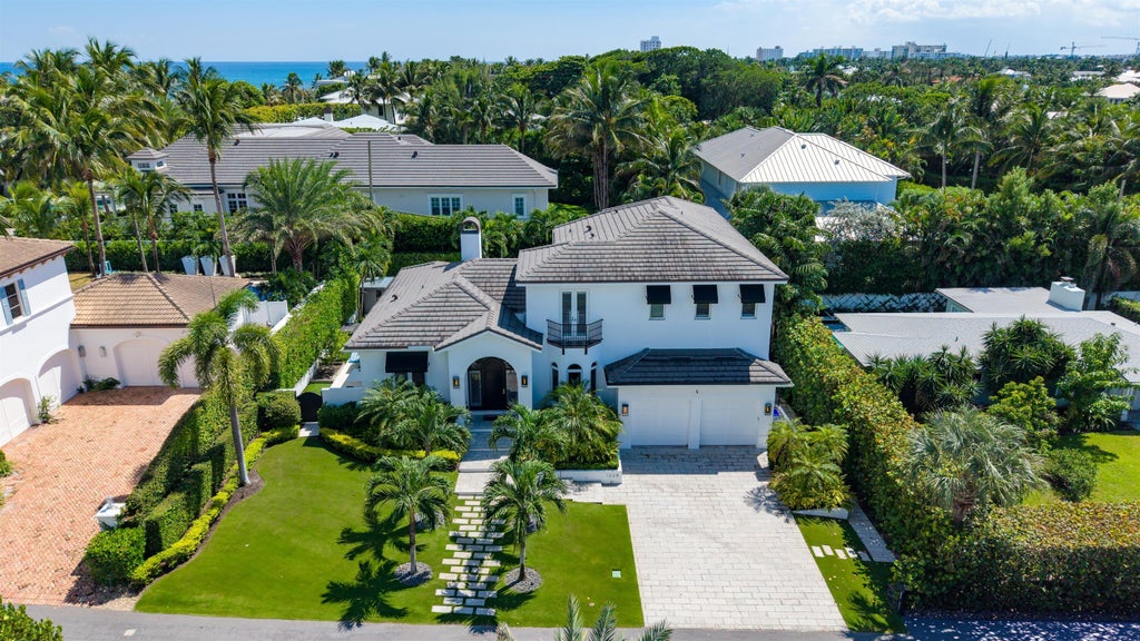 Photo of 1228 Crestwood Drive, Delray Beach, FL 33483 (MLS # B26082352)