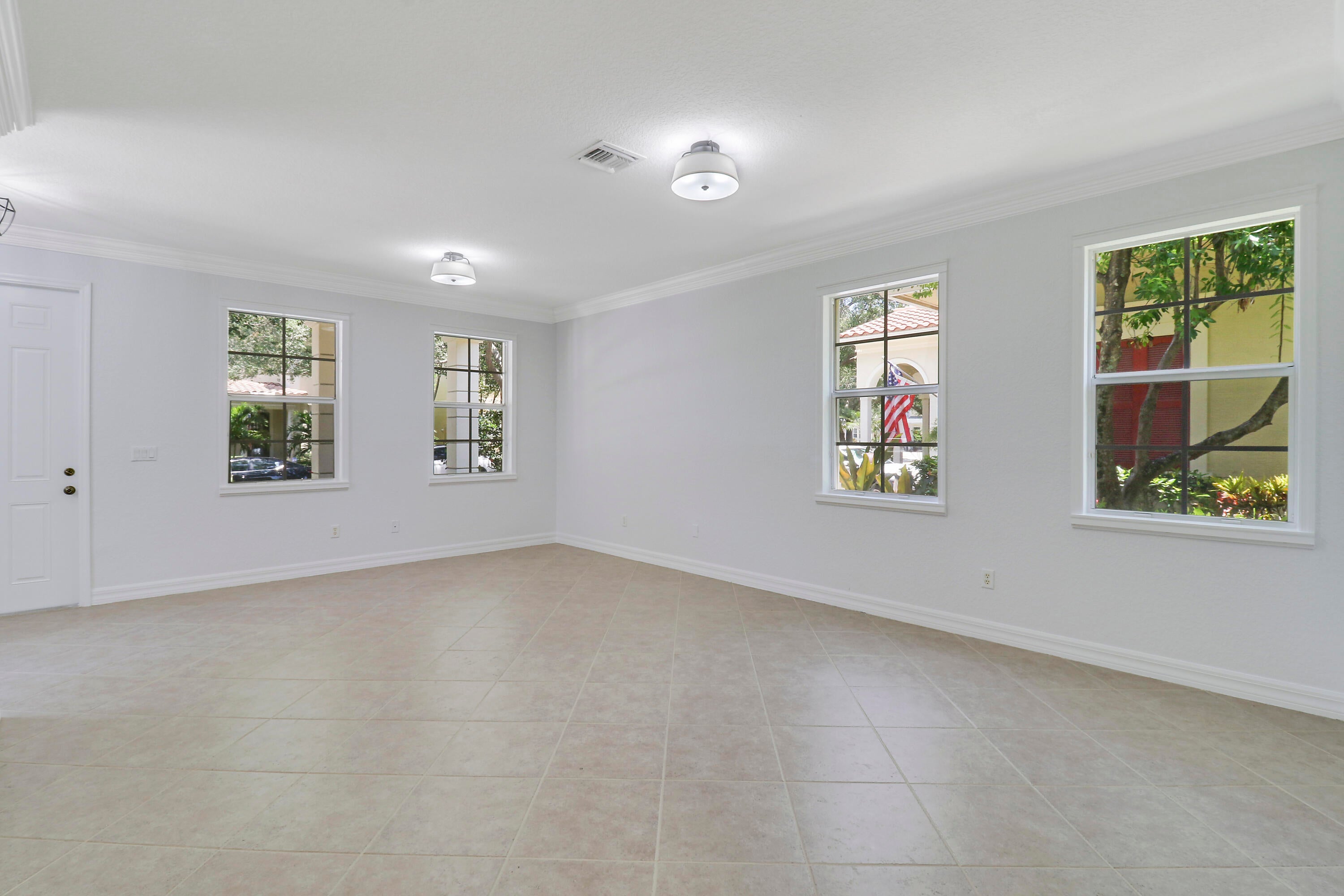 112 Dunmore Drive