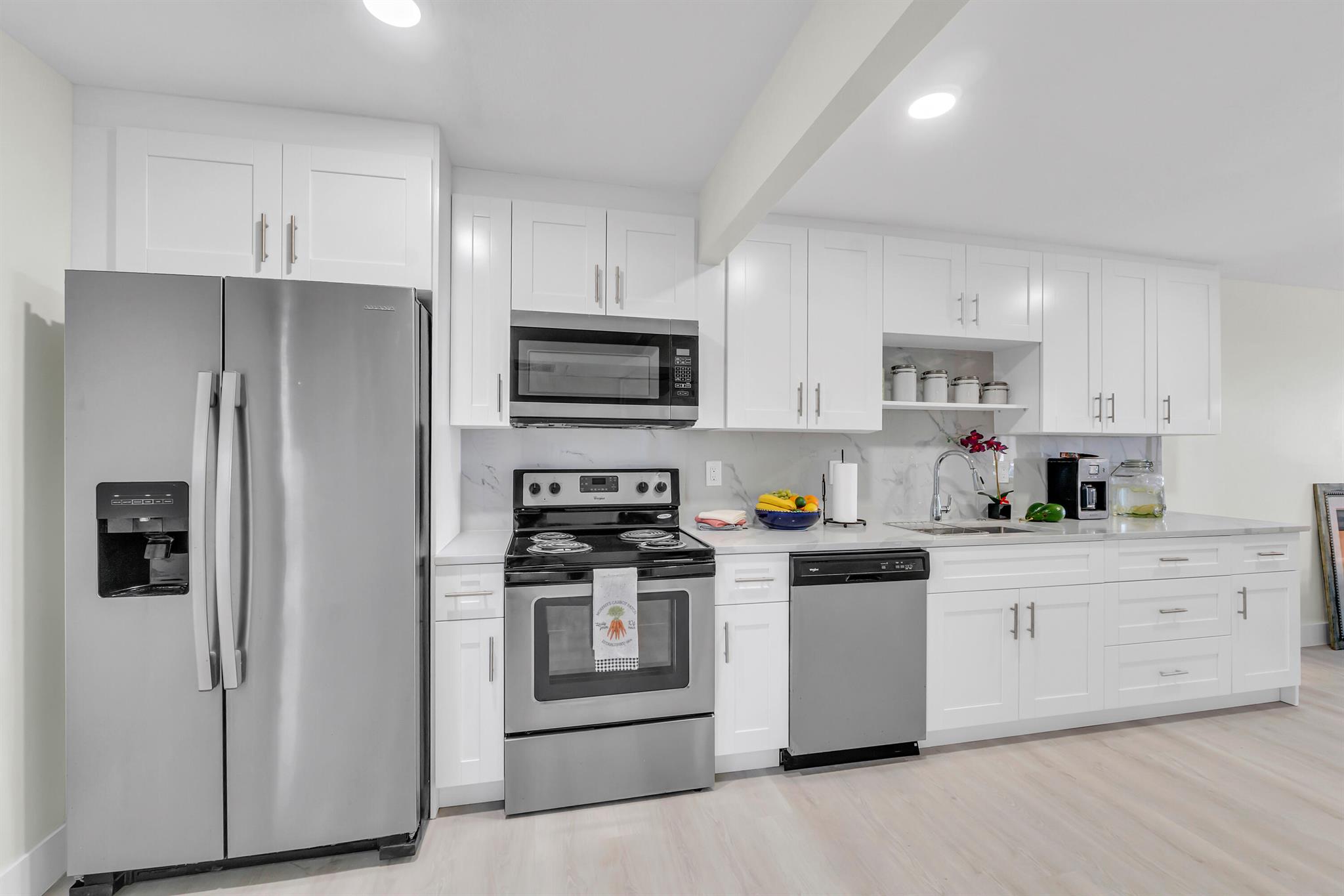 4 Royal Palm Way 601