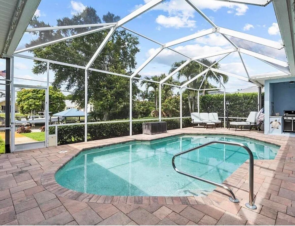 Photo of 512 SW South Carolina Drive, Stuart, FL 34994 (MLS # B26059283)
