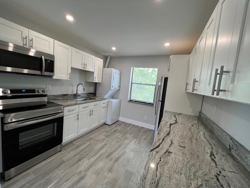 FRESHWATER 11TH & 12TH AV - Residential Lease