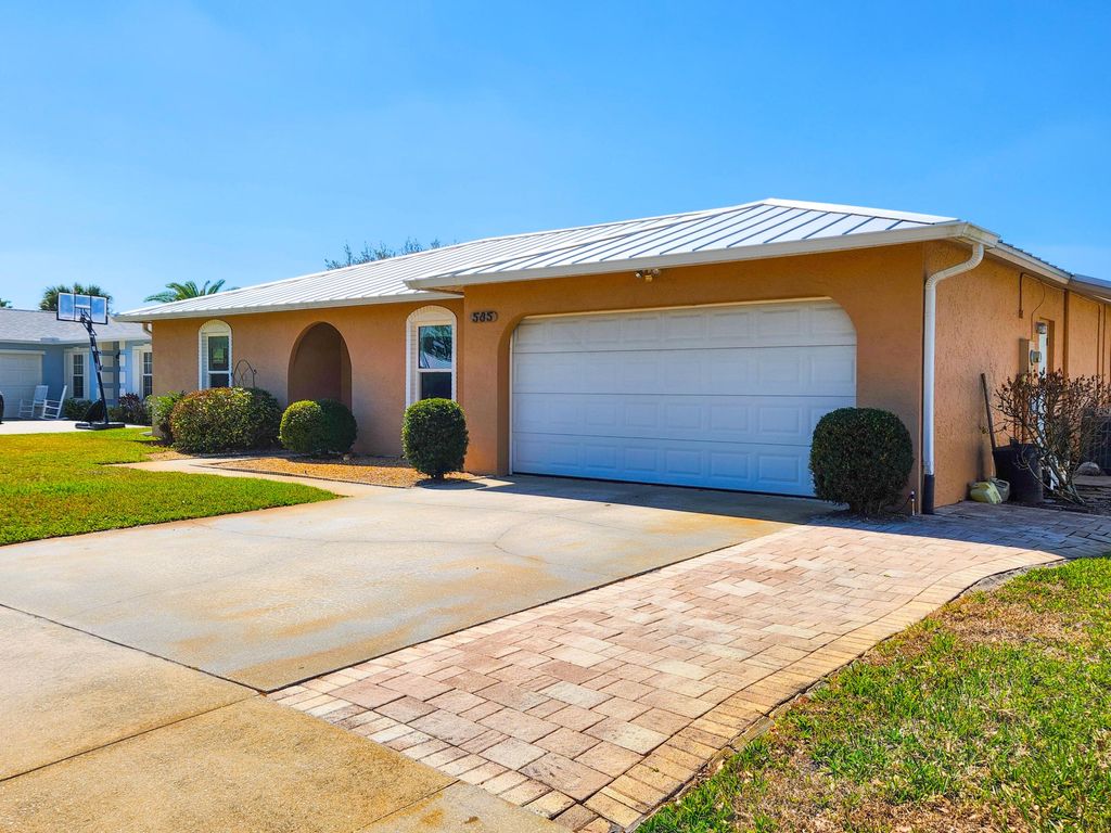 Photo of 585 24th Avenue, Vero Beach, FL 32962 (MLS # B26012643)