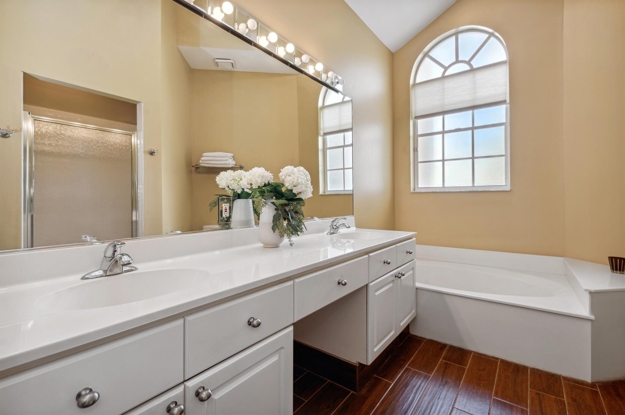 BANYANS OF ARVIDA COUNTRY - Residential