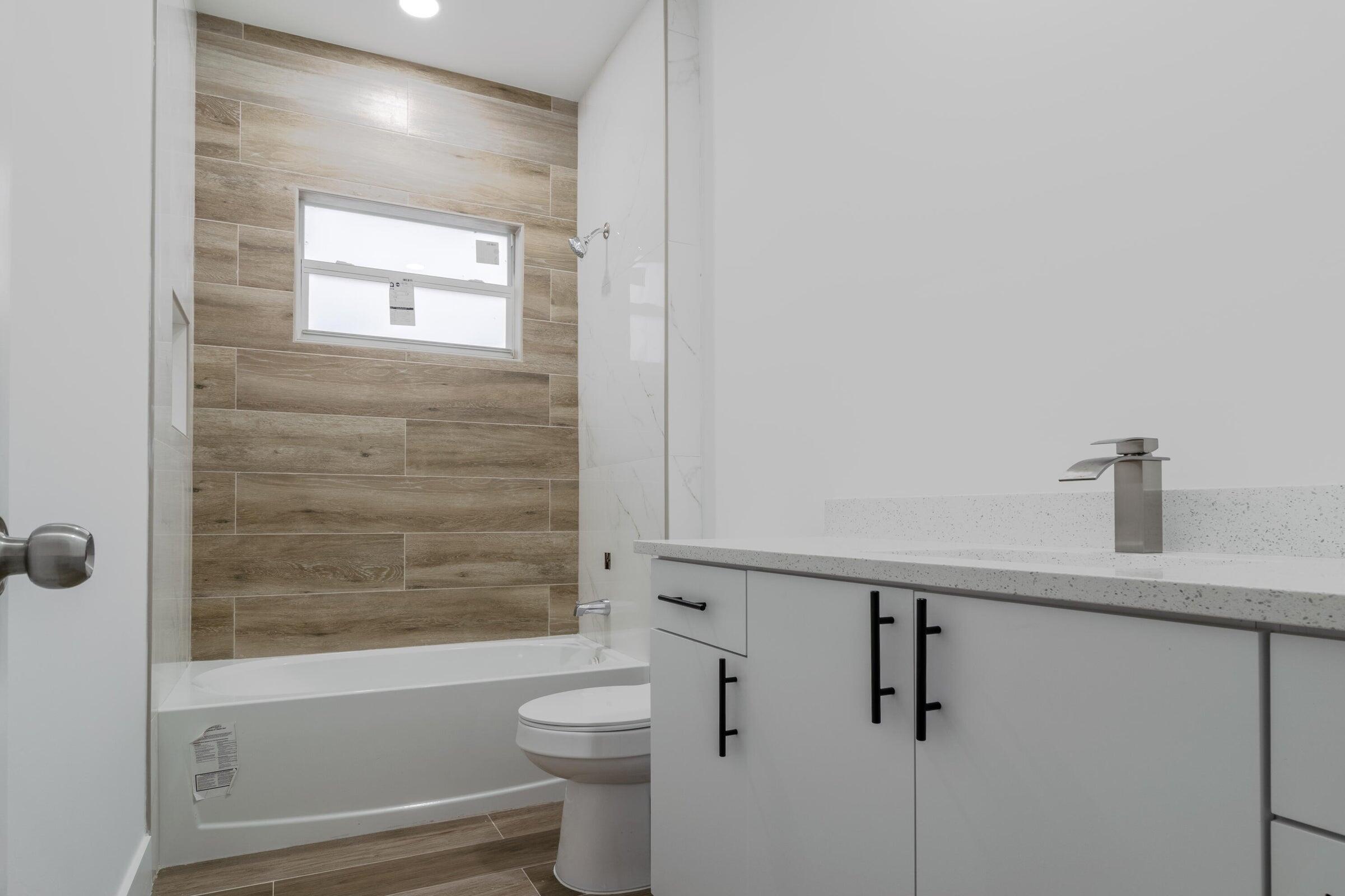 PCH 082 4451 0022 - Residential Lease