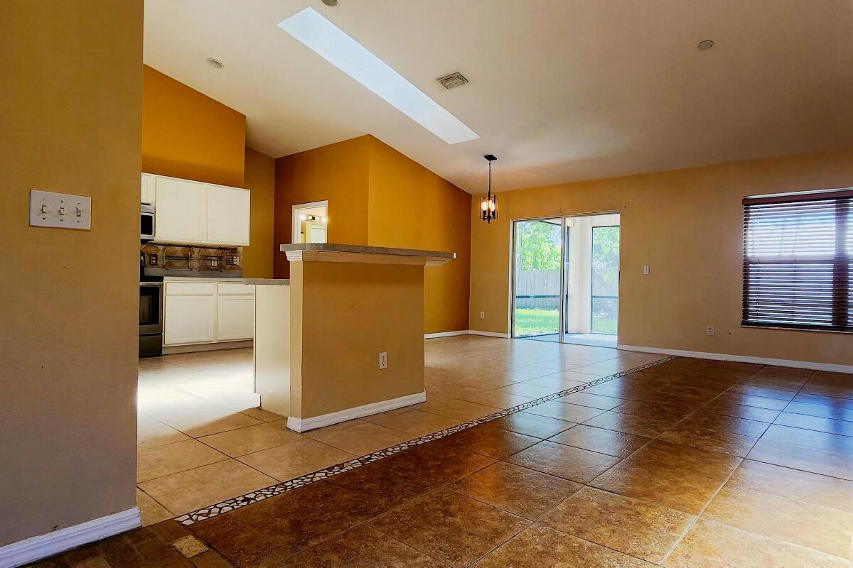 PORT ST LUCIE SECTION 7 - Residential