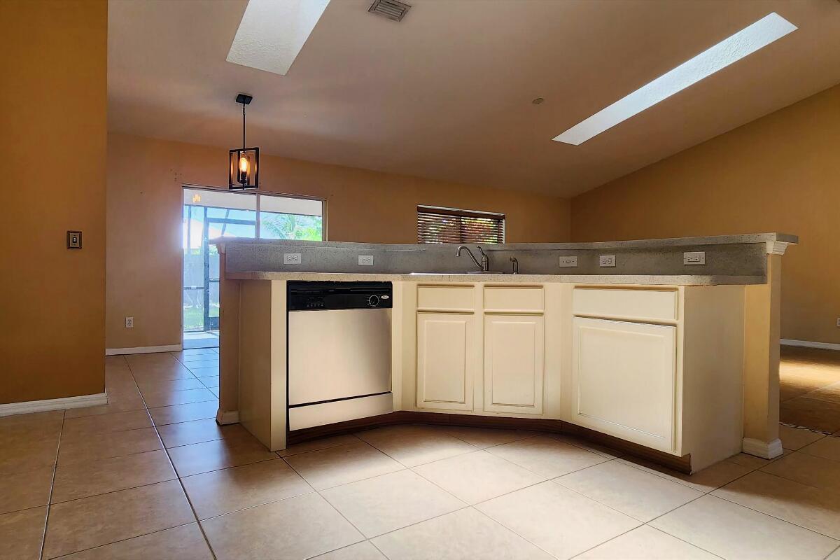 PORT ST LUCIE SECTION 7 - Residential