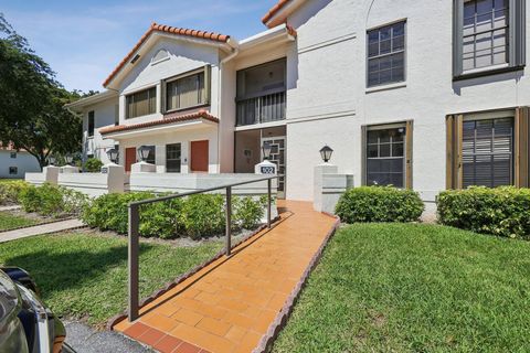 Photo of 9681 E Sills Dr DR E #102, Boynton Beach, FL 33437 (MLS # B26027615)