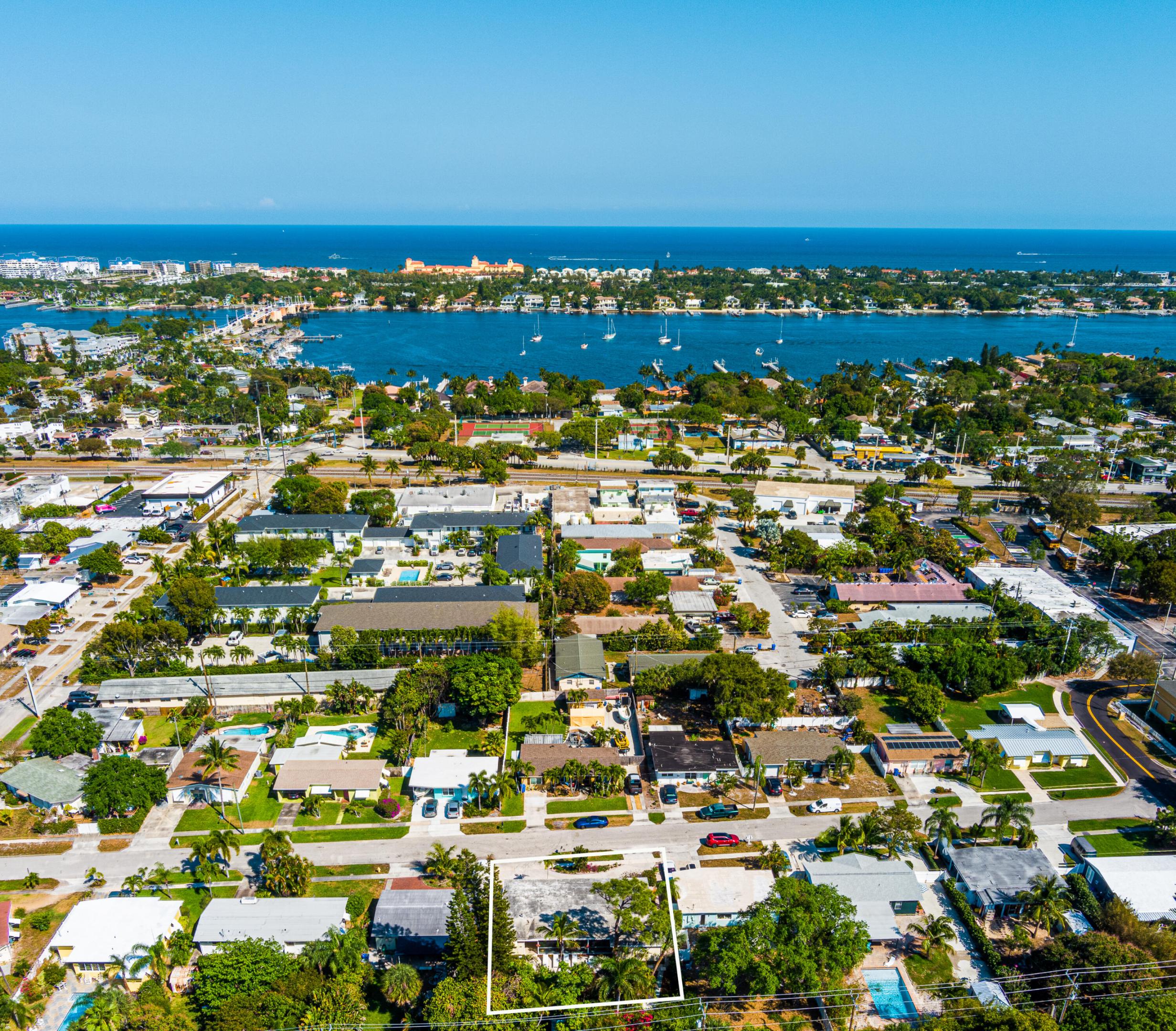 PINEWOOD HEIGHTS - Residential